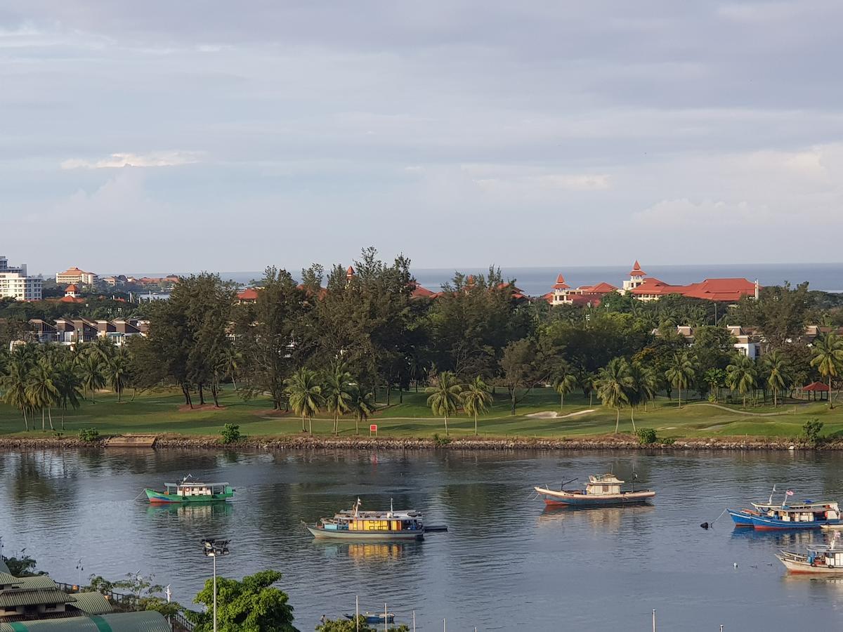 Marina Court Luxury Penthouse Aparthotel Kota Kinabalu Bagian luar foto