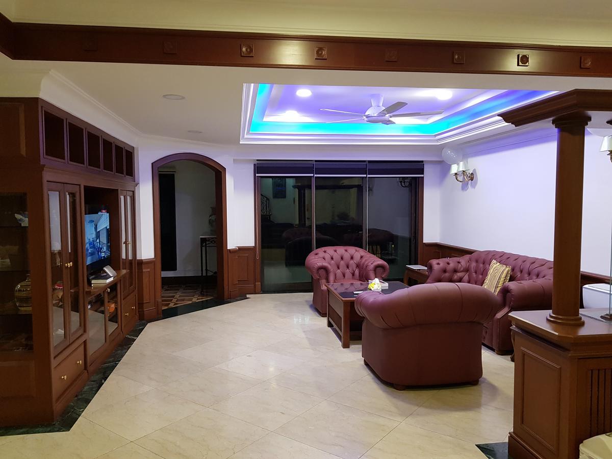 Marina Court Luxury Penthouse Aparthotel Kota Kinabalu Bagian luar foto