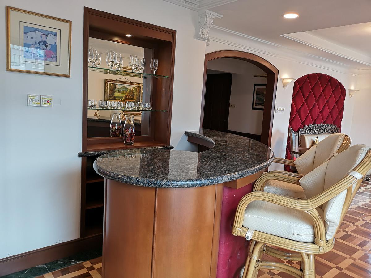 Marina Court Luxury Penthouse Aparthotel Kota Kinabalu Bagian luar foto