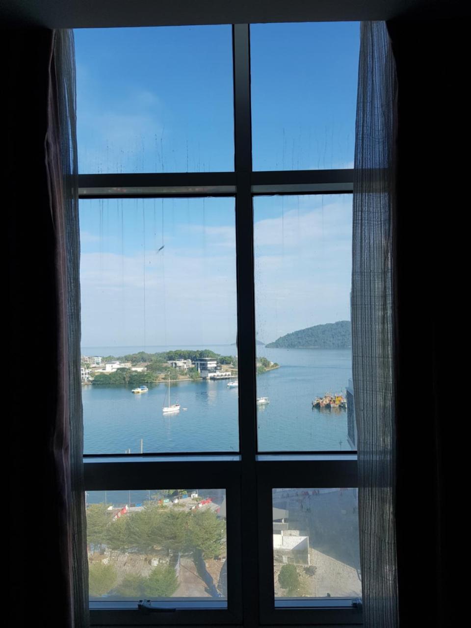 Marina Court Luxury Penthouse Aparthotel Kota Kinabalu Bagian luar foto