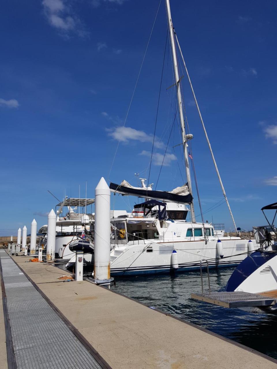 Marina Court Luxury Penthouse Aparthotel Kota Kinabalu Bagian luar foto